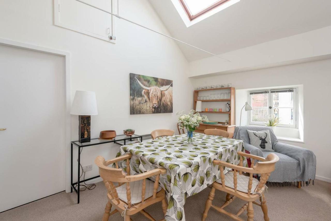 Apartamento Joivy Loft At The Brewery With Free Parking Edimburgo Exterior foto
